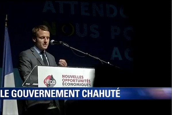 Emmanuel Macron, cible d’un jet de yaourt en pleine conférence !