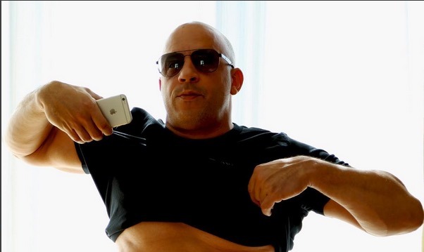 Sur Instagram, Vin Diesel répond à ceux qui le trouvent « bedonnant »