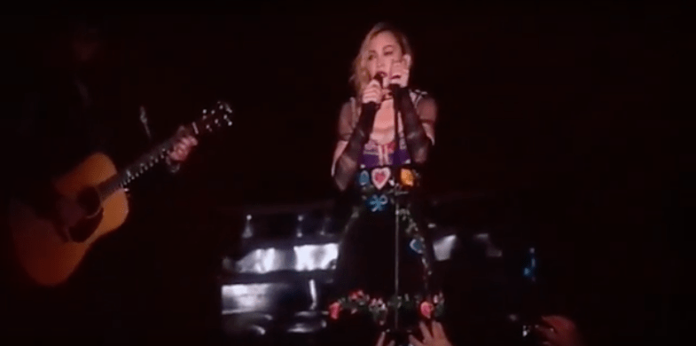 Attaques de Paris : l’hommage de Madonna et U2