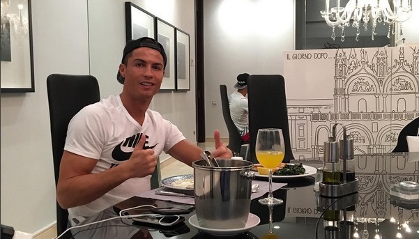Vidéo : Cristiano Ronaldo dévoile sa superbe villa à Madrid
