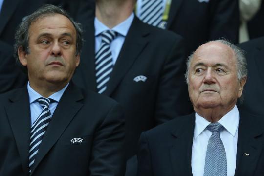 Fifa : Platini et Blatter suspendus 8 ans de toute activité liée au football