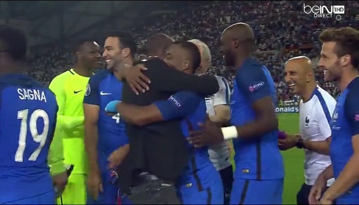 Vidéo : Les Bleus font la fête sur le plateau de beIN Sports après la victoire contre l’Allemagne !