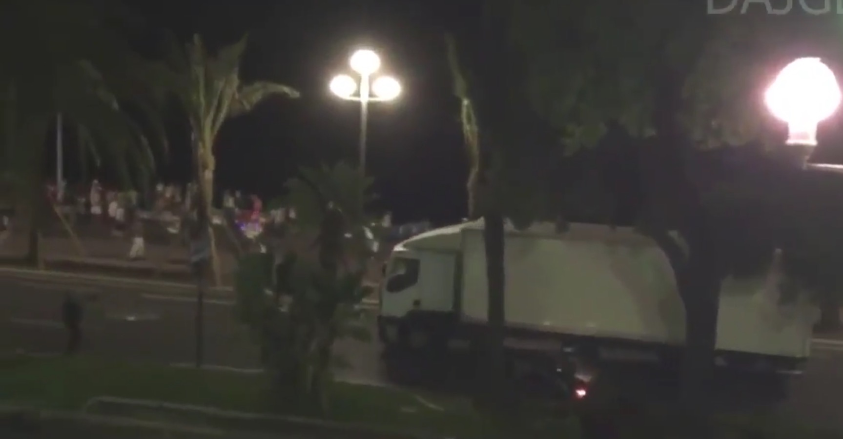 Carnage à Nice : les images de l’attaque diffusées sur les réseaux sociaux