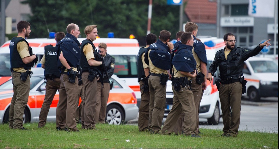 Fusillade dans un centre commercial à Munich – 10 morts dont le tireur qui s’est suicidé