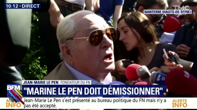 INCROYABLE : Jean-Marie Le Pen lâche un rot énorme en plein direct !