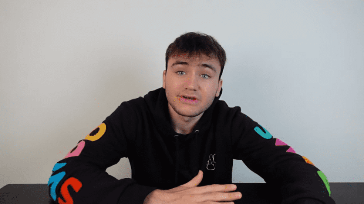 Le youtubeur Néo parle de la condamnation de ses parents “Je m’accroche”