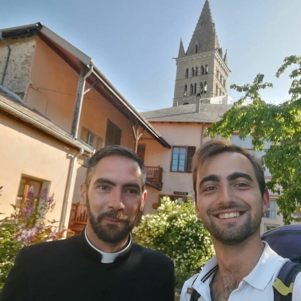 Images d'Henri le héros de l'Attaque au couteau à Annecy