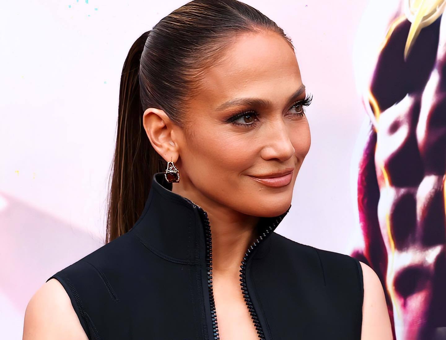 Jennifer Lopez : Son apparition sensationnelle à l’avant-première de The Flash