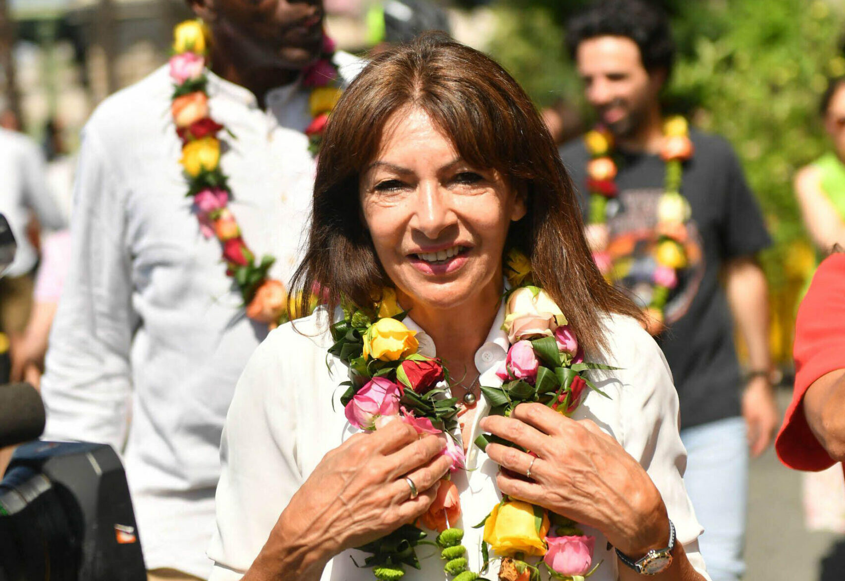Voyage polémique d’Anne Hidalgo à Tahiti : la mairie de Paris perquisitionnée suite à l’enquête d’Entrevue!