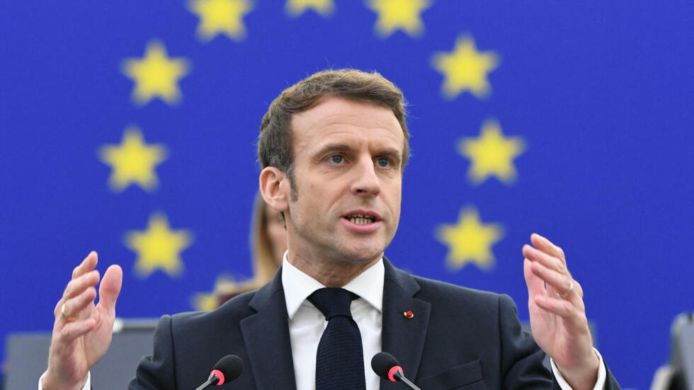 Macron relance le débat sur la défense européenne et l’arme nucléaire